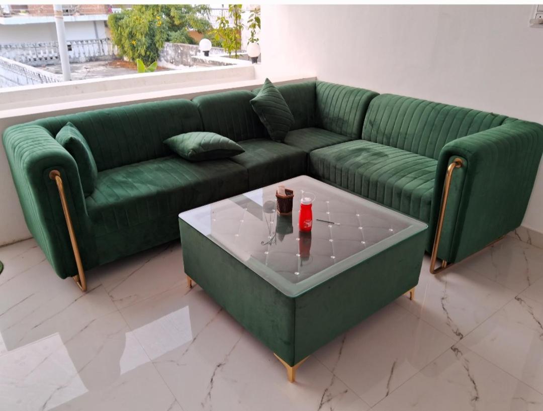 קג'ורהו Blue Sky Homestay מראה חיצוני תמונה